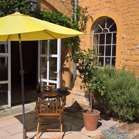 Le Clos Des Pierres Dorees